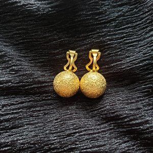 Vintage Gold Toned Textured Ball Clip on Earrings